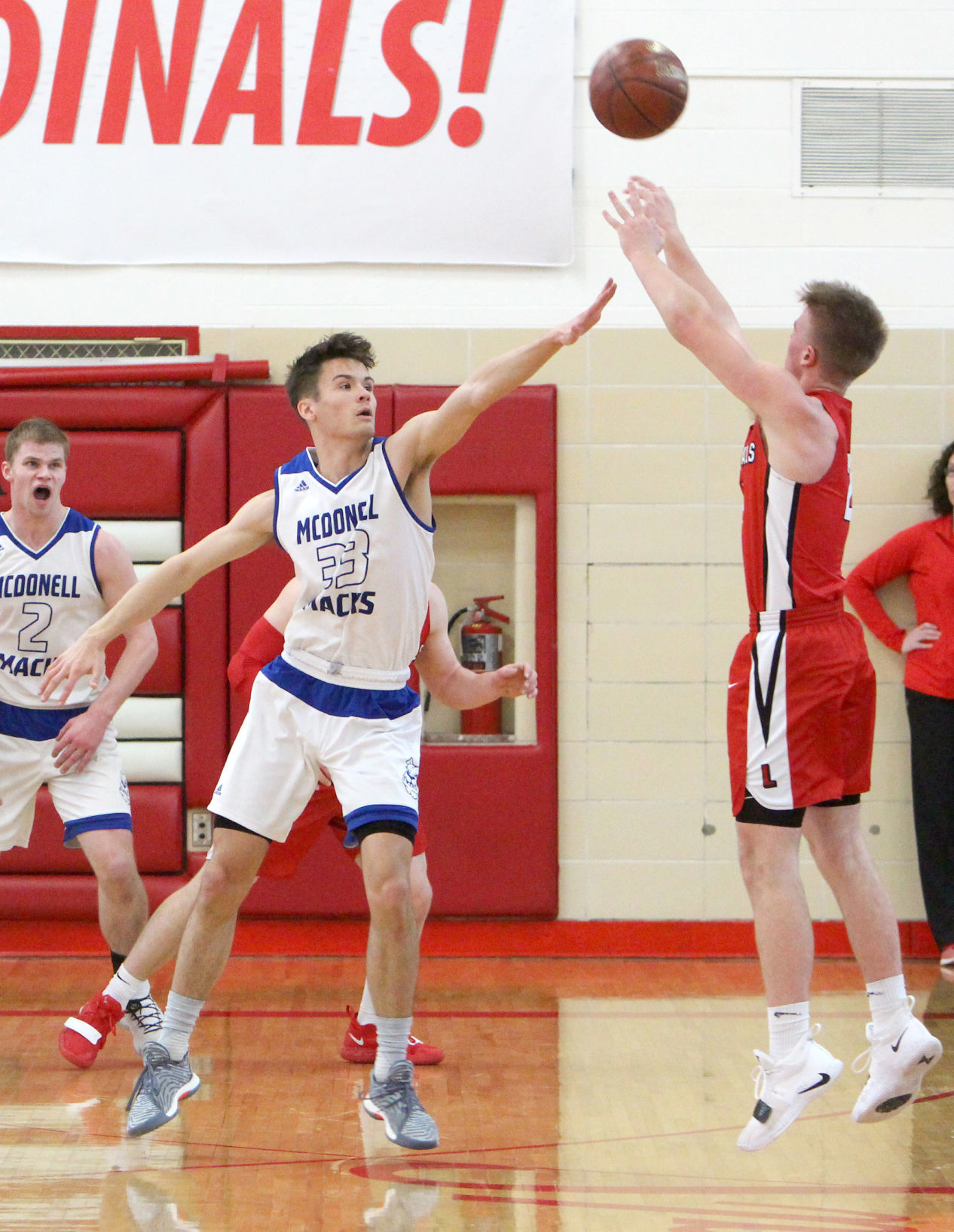 McDonell boys basketball vs Luck at Chi-Hi 3-9-19